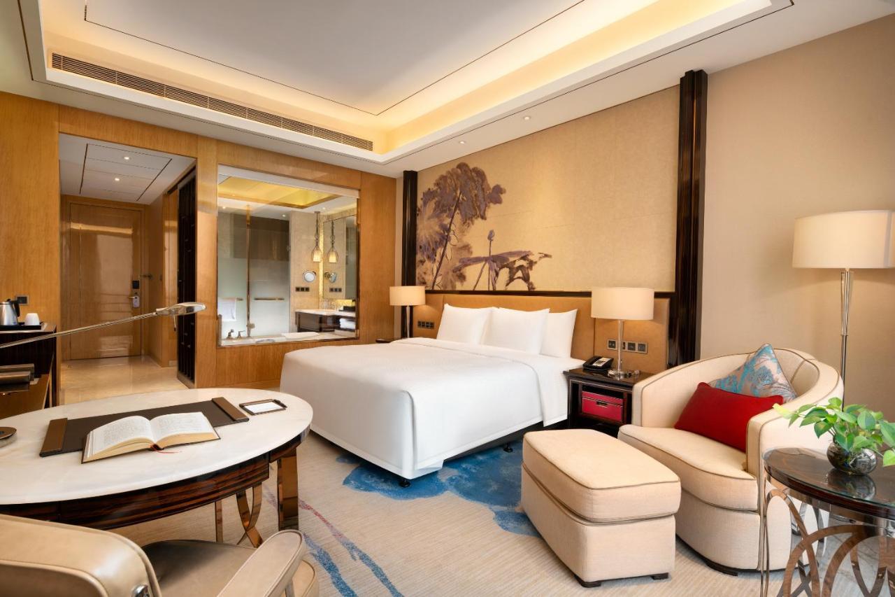 Готель Wanda Vista Dongguan Дунгуань Екстер'єр фото